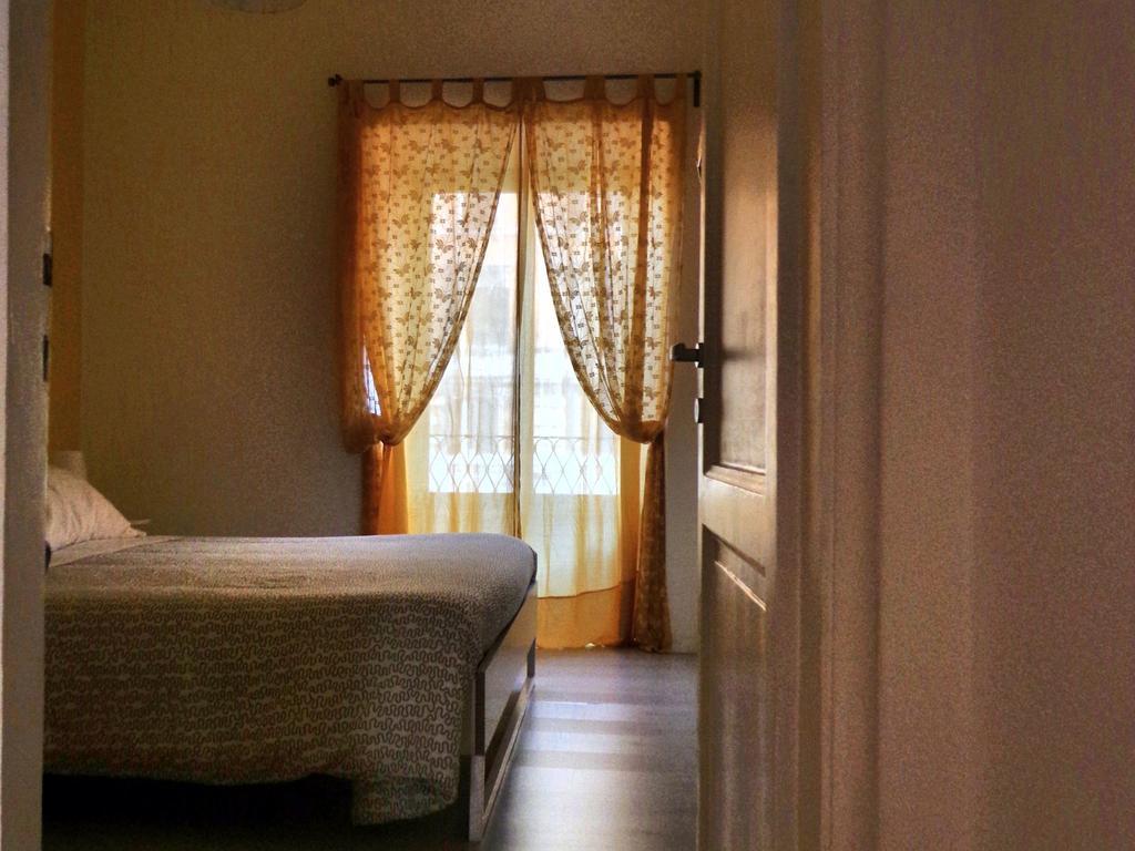 Sunrise B&B Roma Pokoj fotografie